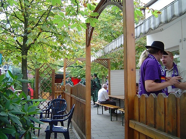 Im Biergarten 1