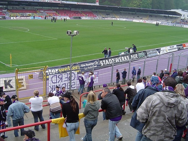 03 STL beim Banner aufhängen