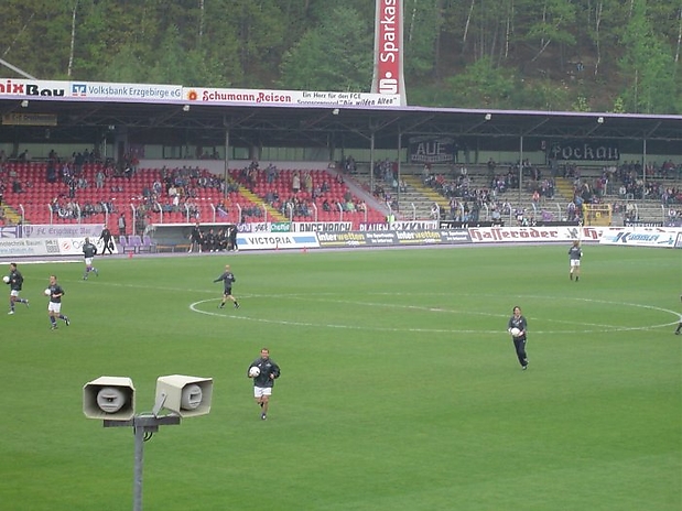 09 Bälle werden verteilt