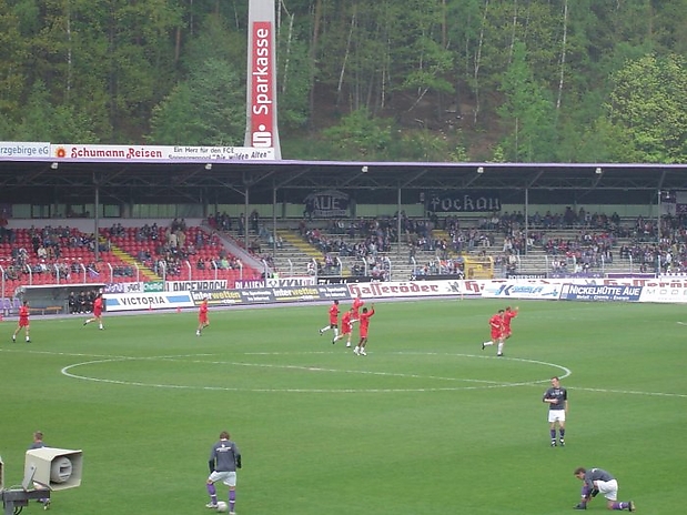 10 Siegen kommt