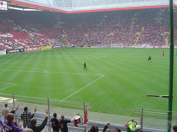 14 Goalies kommen