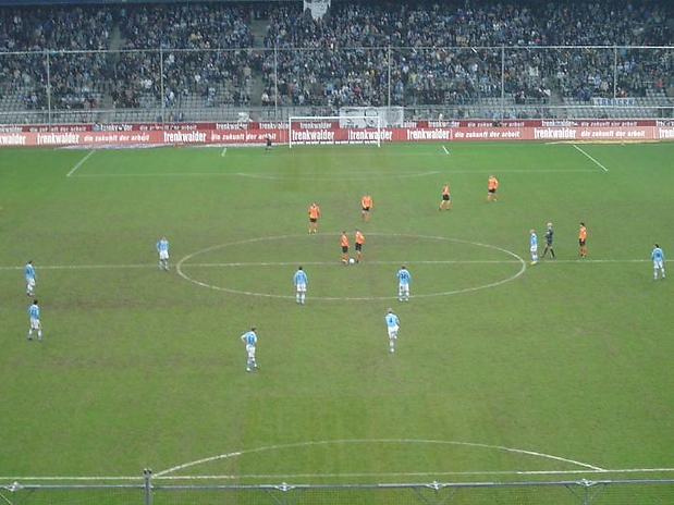25 Anstoß 2.Hz