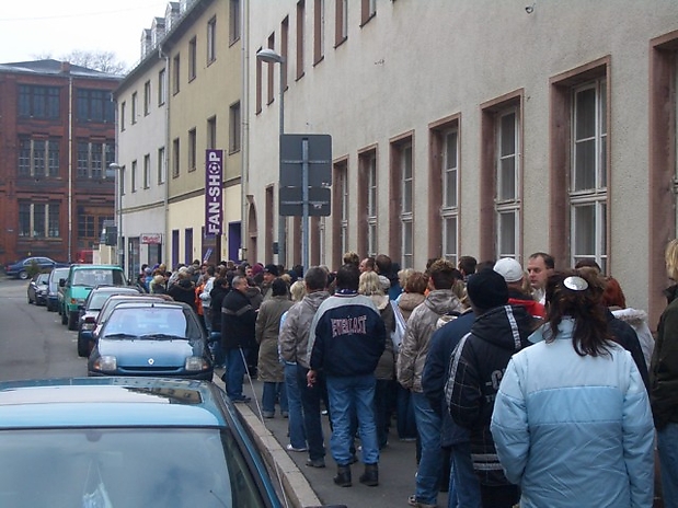 Vorverkauf Fanshop 2