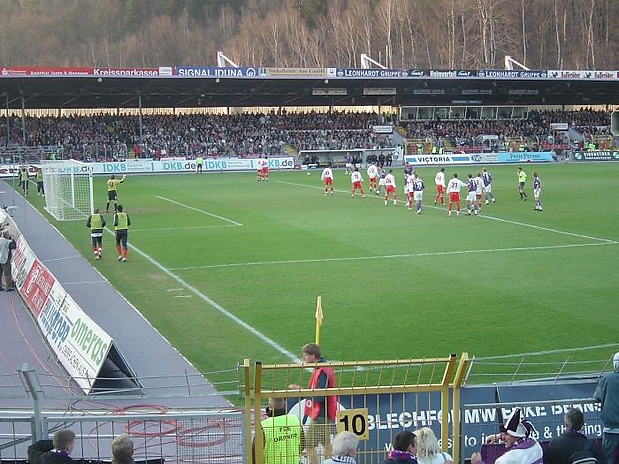 27 Freistoß Heller