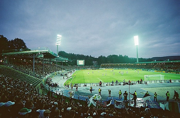 14.8.2010 Erstes Spiel mit neuer überdachter Gegengeraden im DFB Pokal gegen Möchengladbach (1-3)