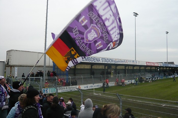 07 Nach dem Abpfiff im Gästeblock
