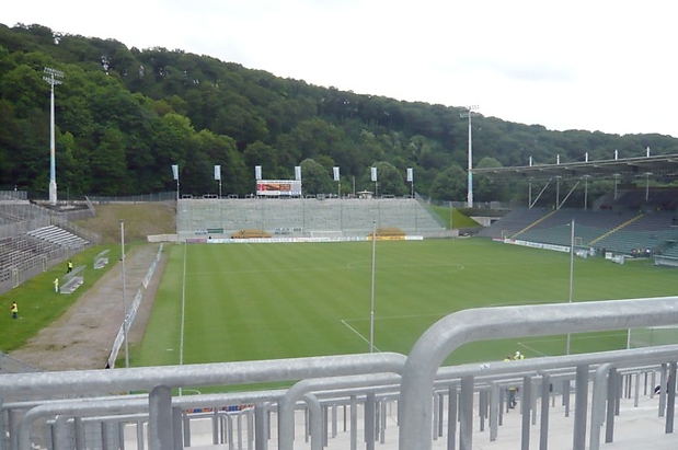 Blick von der Nordseite, hier stehen die Heimfans