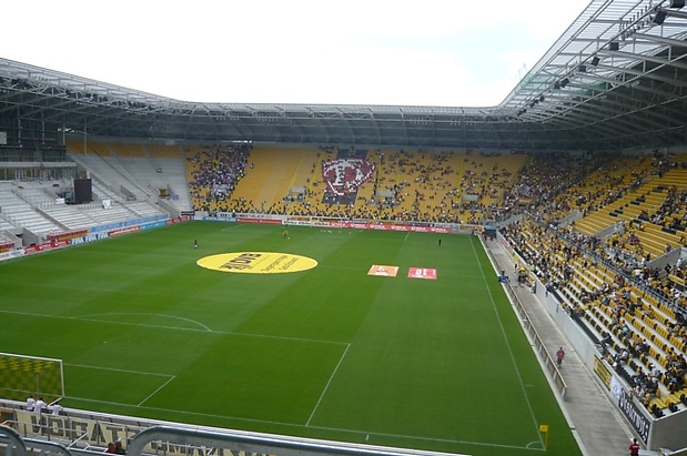 Blick aus dem zukünftigen Dynamo Heimblock (Block K). 71 Stufen bis unters Dach