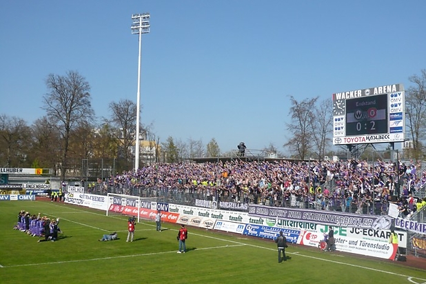 Hämmer vor dem Block