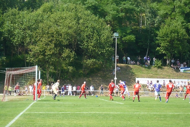 07 Szene nach einem Auer Eckball in der zweiten Halbzeit