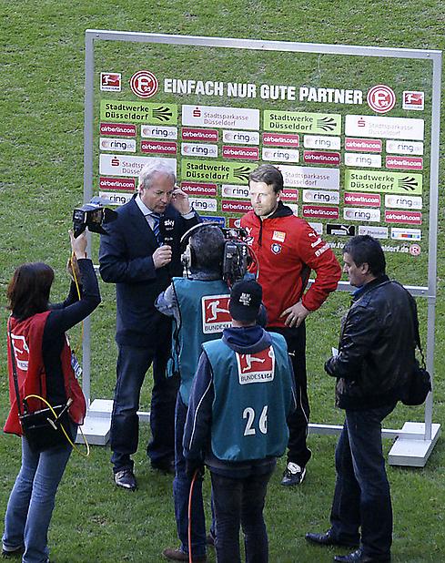 Und nun noch blöde Fragen!