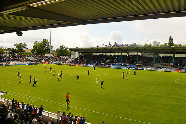 105 aus Richtung Gegengerade