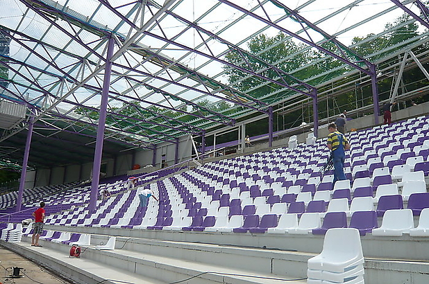 11.08.2010 Bestuhlung in Block C kurz vor der Vollendung