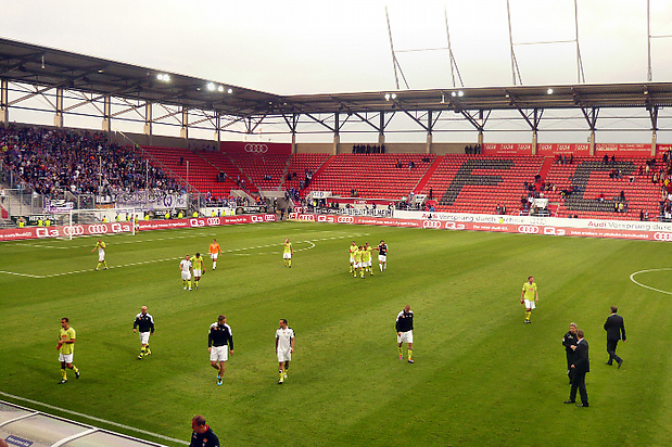 Spielende - Gang in die Kabine