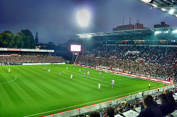 07 Angriff von St. Pauli ca. 73. Minute