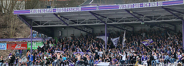 Euphorie im OP-Block nach dem Abpfiff