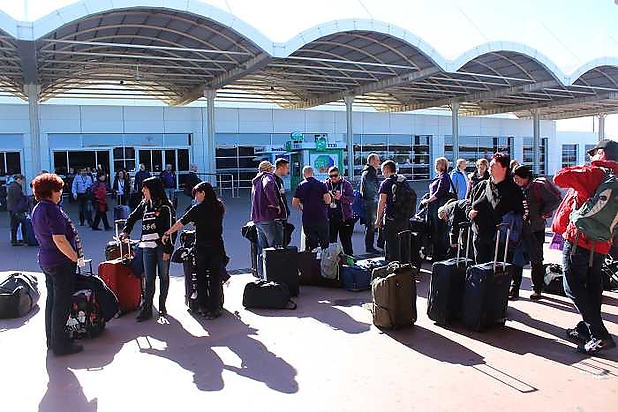 Ankunft Flughafen Antalya bei Sonnenschein
