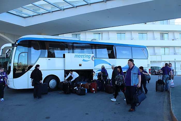 Ankunft am Hotel Miracle