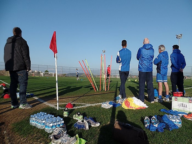 141-Training vom Ligakonkurrenten 1.FC Heidenheim gleich nebenan