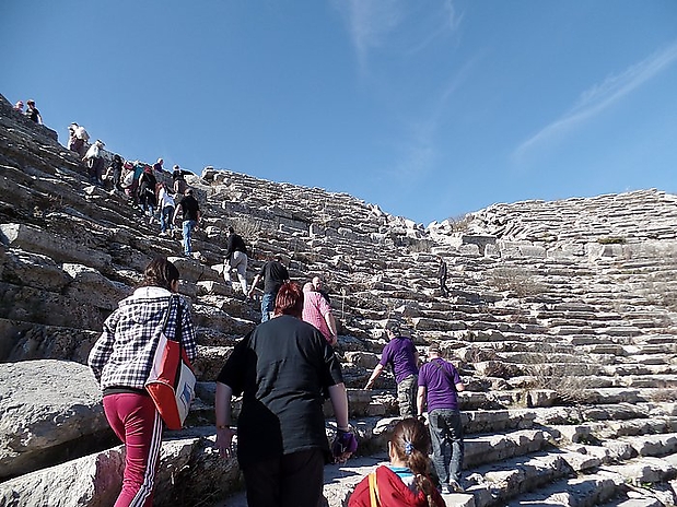 434-im alten römischen Theater von Selge.