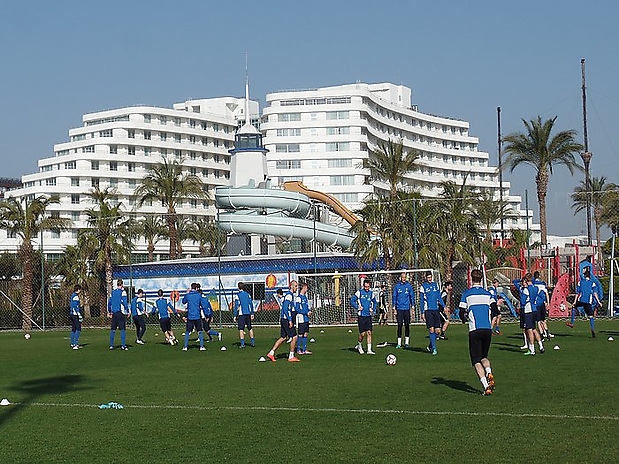 617-Abschlusstraining am Donnerstag-Vormittag direkt am Titanic Hotel.