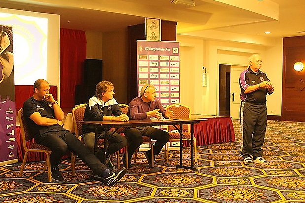 56. Fan-Stammtisch im Mannschaftshotel