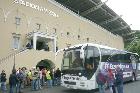 Aue-Bus vorm Stadion kurz vor der Heimreise